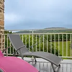 B Les Pres Holiday home *